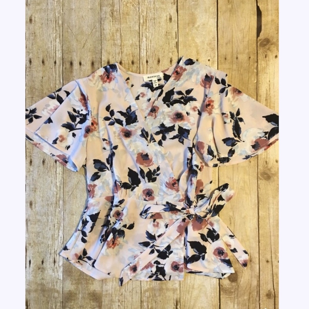 💕 Monteau Floral Wrap Shirt 💕